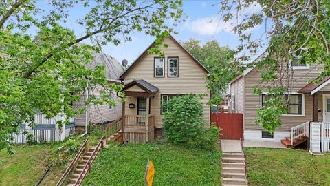 Photo of 1003 S 31st St, Milwaukee, WI 53215 (MLS # 1979413)