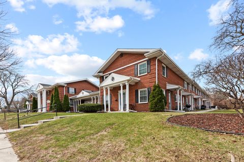 Photo of 3107 S 122nd St, West Allis, WI 53227 (MLS # 1953273)