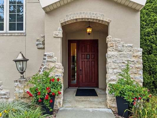 2912 N UNIVERSITY DR, WAUKESHA, WI 53188 - Image ed135b8630c6c60d4e829dc9d3d45ee3/3884469237