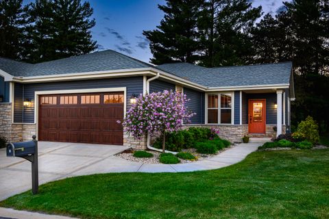 Photo of 901 Whispering Pines Cir, Lake Mills, WI 53551 (MLS # 1963182)