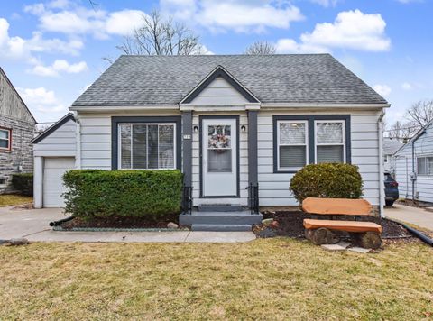 Photo of 739 N 115th St, Wauwatosa, WI 53226 (MLS # 1953643)
