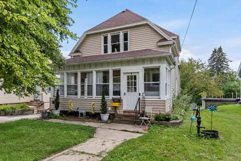 Photo of 355 W State St, Hartford, WI 53027 (MLS # 1976543)