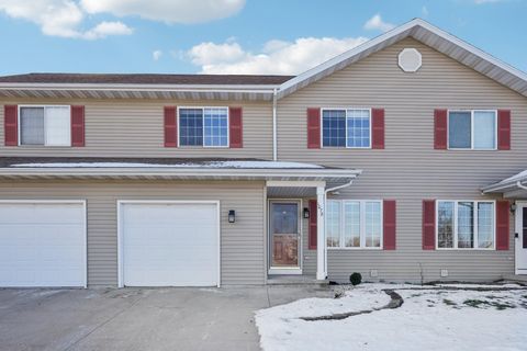 Photo of 1078 4th St, Fond Du Lac, WI 54935 (MLS # 1954253)