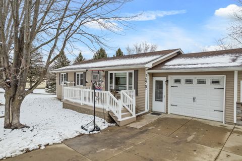 Photo of 1575 N Hillview Rd, Buffalo City, WI 54622 (MLS # 1951060)