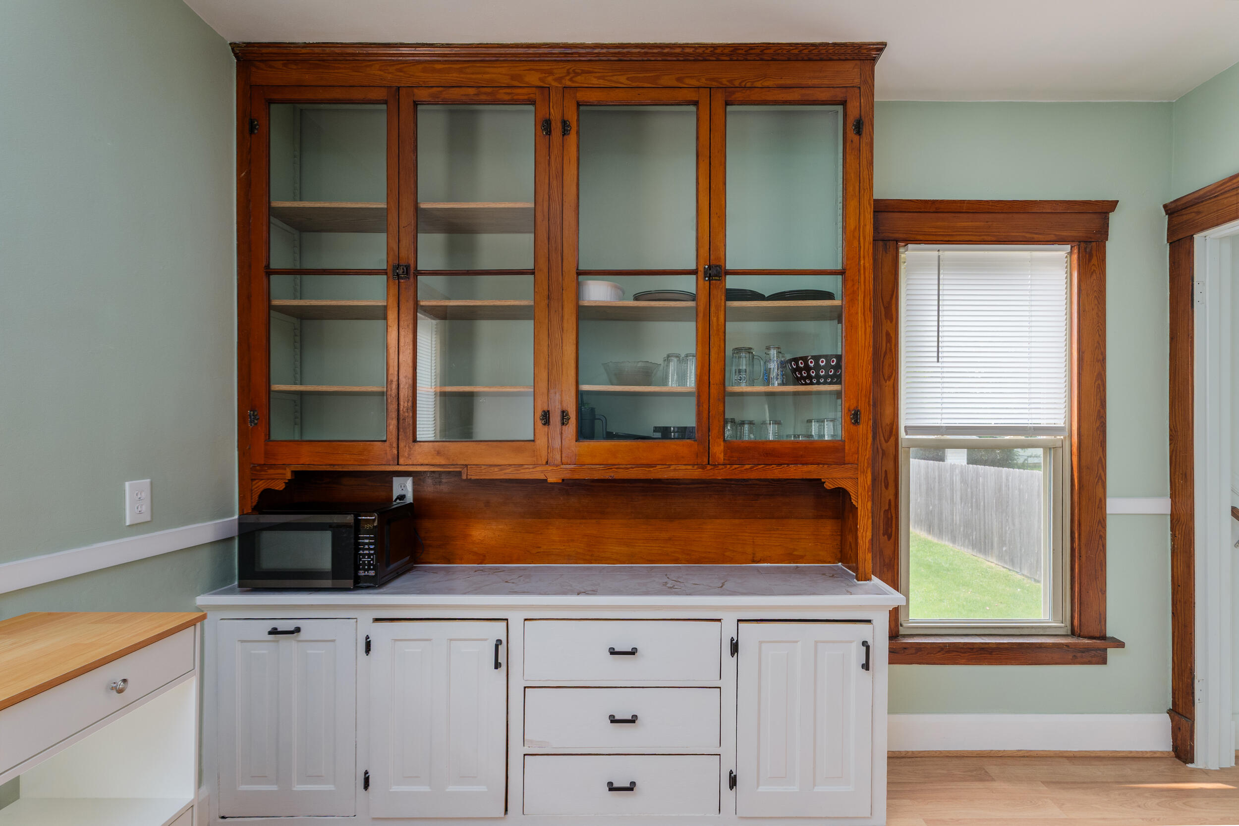 Racine, Wisconsin 53402, United States, 2 Bedrooms Bedrooms, ,1 BathroomBathrooms,Residential,Active,145745