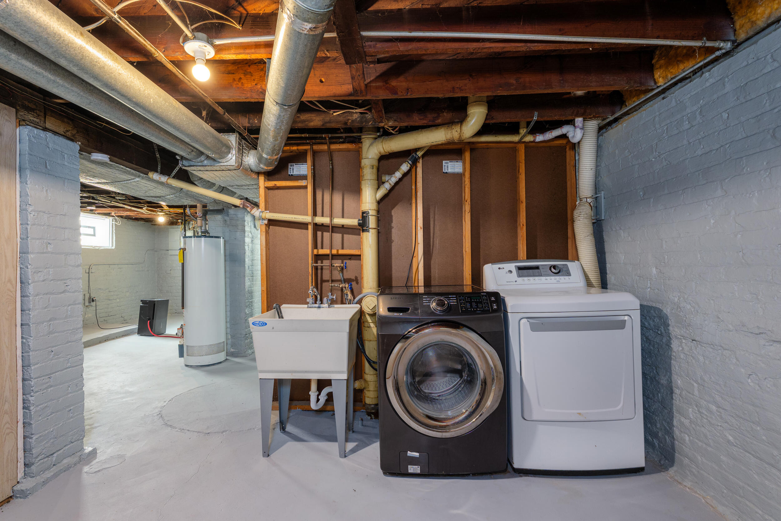 Racine, Wisconsin 53402, United States, 2 Bedrooms Bedrooms, ,1 BathroomBathrooms,Residential,Active,145745