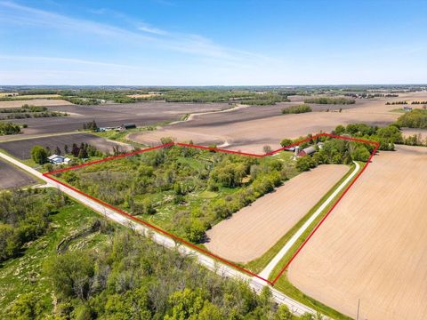 Photo of W5090 Navan Rd, Watertown, WI 53094 (MLS # 1962942)