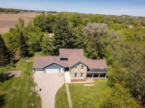Photo of W5090 Navan Rd, Watertown, WI 53094 (MLS # 1962942)