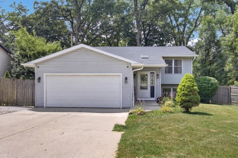 Photo of 11124 268th Ave, Salem Lakes, WI 53179 (MLS # 1973311)