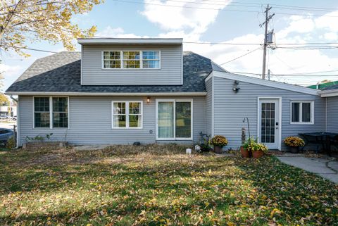 Photo of 3906 S 1st. St, Milwaukee, WI 53207 (MLS # 1941806)