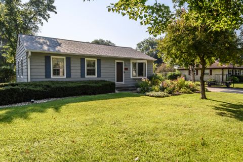 Photo of 7424 S Quincy Ave, Oak Creek, WI 53154 (MLS # 1931141)
