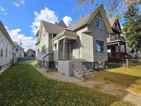 Photo of 1929 N 18th St, Milwaukee, WI 53205 (MLS # 1950549)