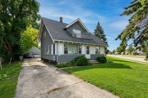 Photo of 9711 W Beloit Rd, Milwaukee, WI 53227 (MLS # 1985107)