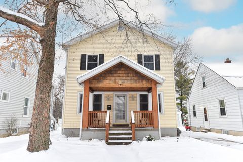 Photo of 175 N 77th St, Milwaukee, WI 53213 (MLS # 1944961)