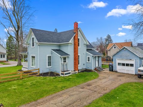 Photo of 201 Howard St, Walworth, WI 53184 (MLS # 1957974)