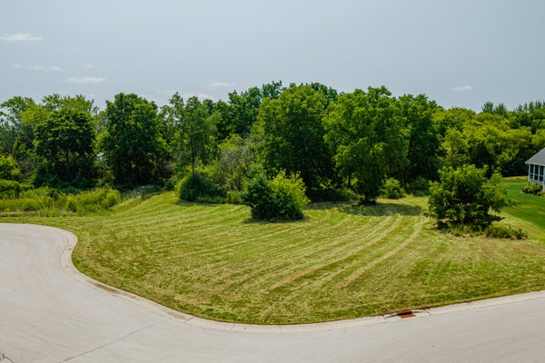 CODY CT, WAUKESHA, WI 53188 - Image eeff2baade3cf145a8e46f86eea78e2a/1153216264