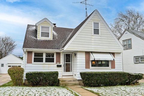 Photo of 3734 N 73rd St, Milwaukee, WI 53216 (MLS # 1944214)