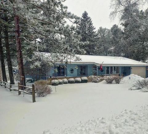 Photo of 5010 S 8th St, Wilson, WI 53081 (MLS # 1946405)