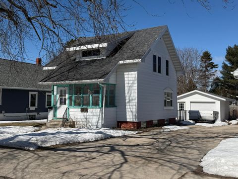 Photo of 2214 13th St, Two Rivers, WI 54241 (MLS # 1954898)