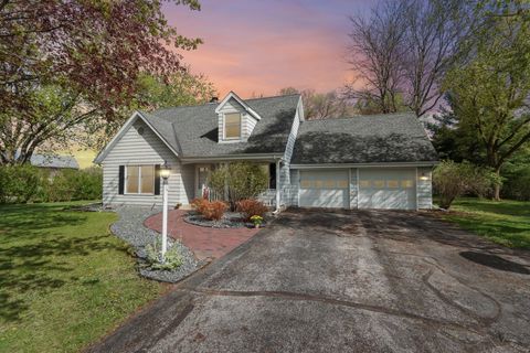 Photo of S76W23210 Woodland Ct, Vernon, WI 53103 (MLS # 1960733)