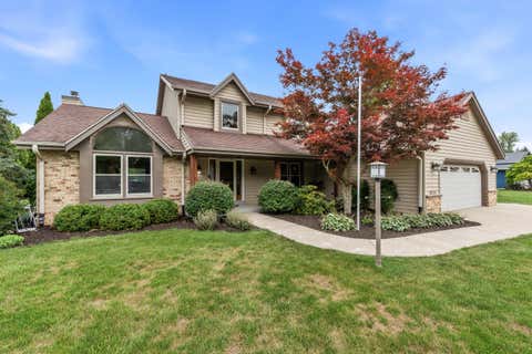 Photo of W144N4871 Stone Dr, Menomonee Falls, WI 53051 (MLS # 1976914)
