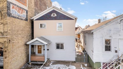 Photo of 915 W National Ave, Milwaukee, WI 53204 (MLS # 1903441)