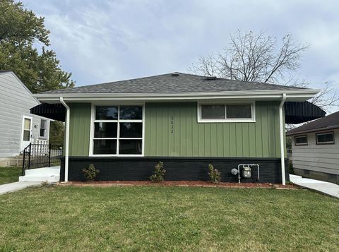 Photo of 5832 N 71st St, Milwaukee, WI 53218 (MLS # 1939859)