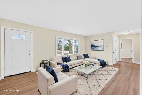 Photo of 8901 W Lisbon Ave, Milwaukee, WI 53222 (MLS # 1956601)