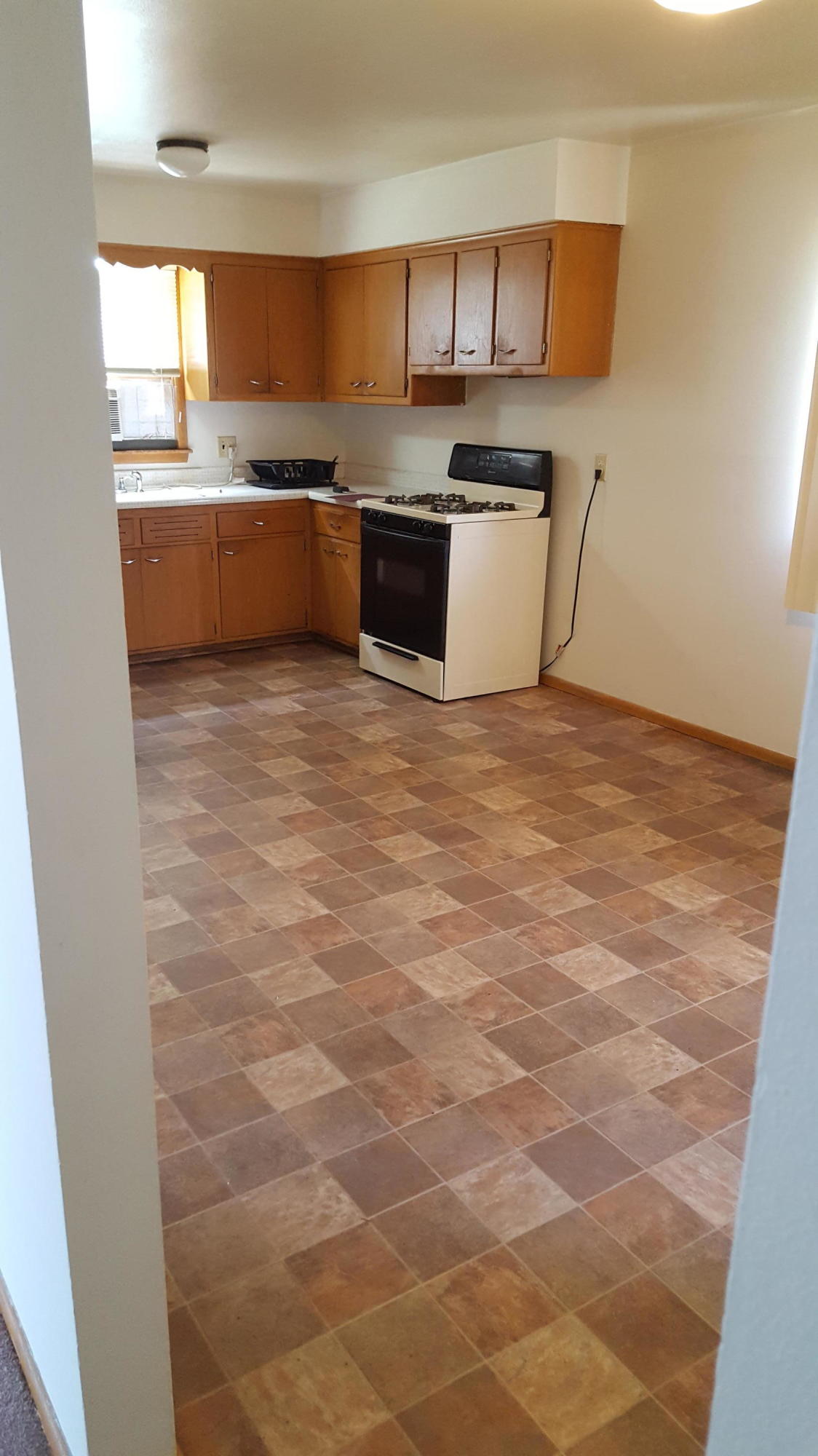 Milwaukee, Wisconsin 53225, United States, 3 Bedrooms Bedrooms, ,2 BathroomsBathrooms,Residential,Active,21857