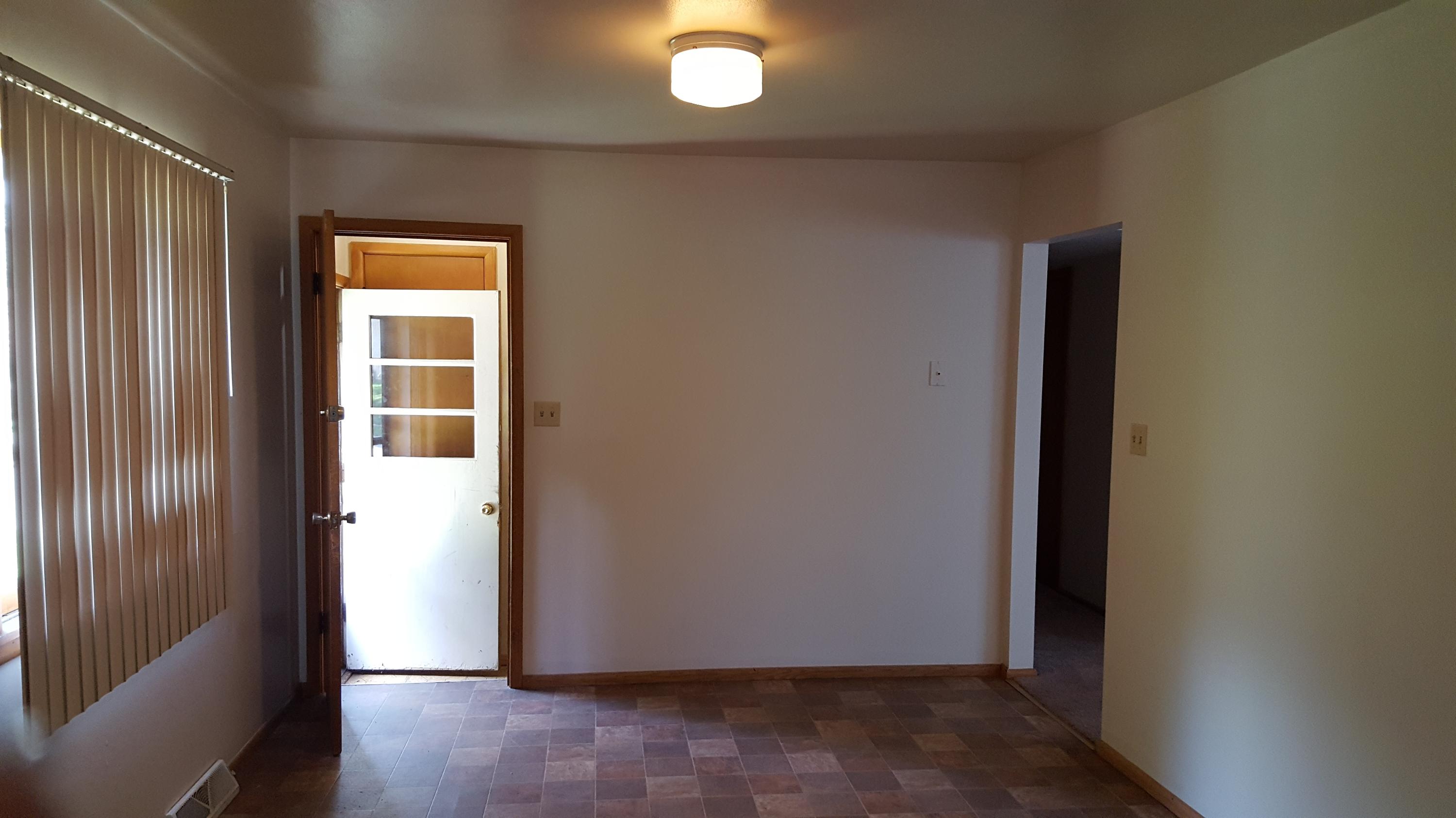 Milwaukee, Wisconsin 53225, United States, 3 Bedrooms Bedrooms, ,2 BathroomsBathrooms,Residential,Active,21857