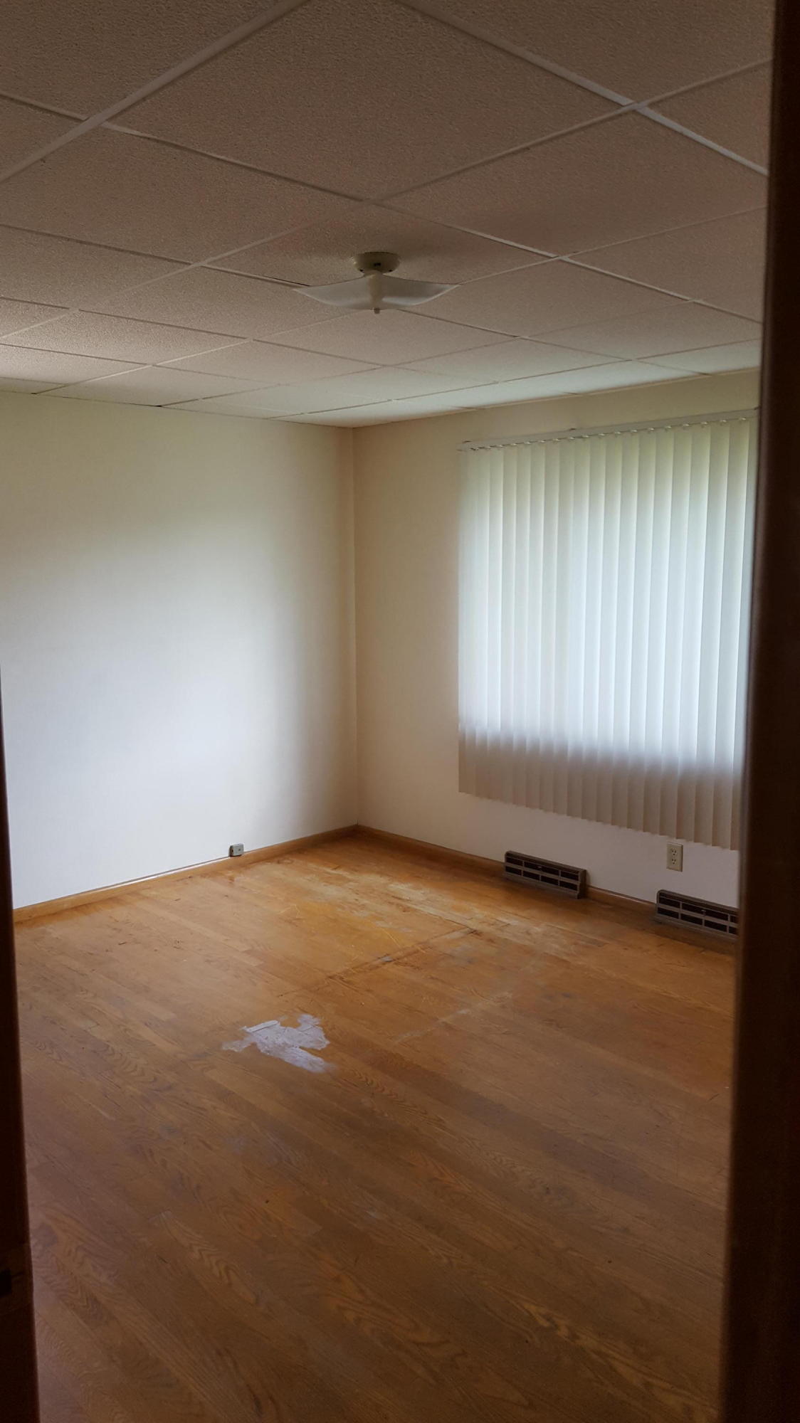 Milwaukee, Wisconsin 53225, United States, 3 Bedrooms Bedrooms, ,2 BathroomsBathrooms,Residential,Active,21857