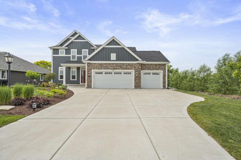 Photo of 7949 W Oakwood Way, Franklin, WI 53132 (MLS # 1926878)