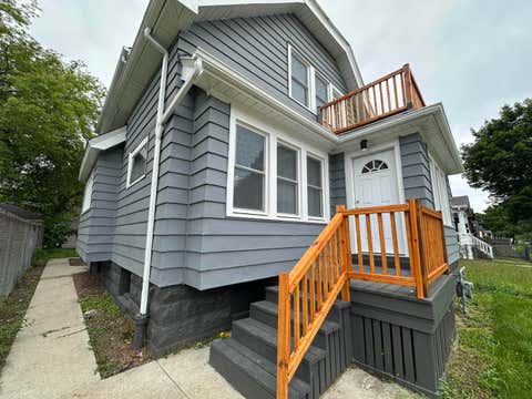 Photo of 3715 N 22nd St, Milwaukee, WI 53206 (MLS # 1969335)