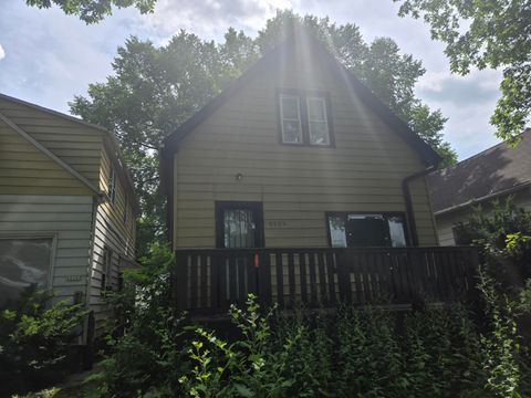 Photo of 5326 N 38th St, Milwaukee, WI 53209 (MLS # 1940897)