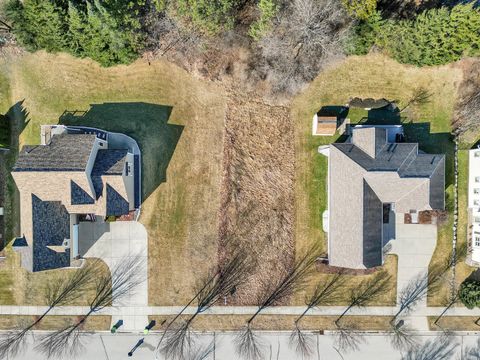 Photo of 1503 Red Oak Dr, Hartford, WI 53027 (MLS # 1953778)