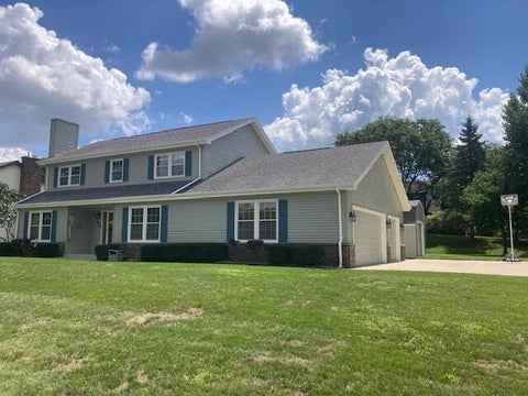 Photo of 4145 W Anita Ln, Franklin, WI 53132 (MLS # 1975763)