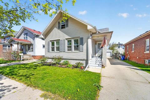 Photo of 1238 Romayne Ave, Racine, WI 53402 (MLS # 1961040)