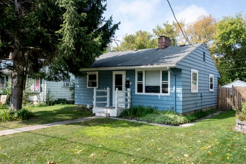 Photo of 814 E Holt Ave, Milwaukee, WI 53207 (MLS # 1937485) Photo of 814 E Holt Ave, Milwaukee, WI 53207 (MLS # 1937485)