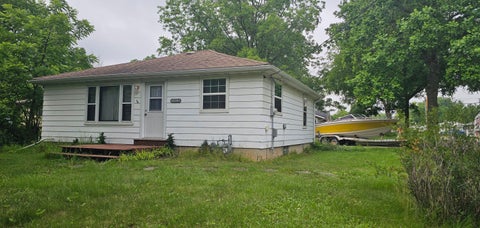Photo of 11102 82nd St, Pleasant Prairie, WI 53158 (MLS # 1971036)