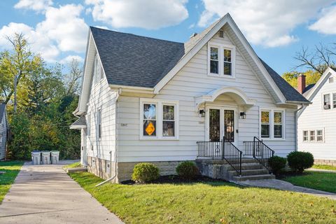 Photo of 5847 N 40th St, Milwaukee, WI 53209 (MLS # 1941060) Photo of 5847 N 40th St, Milwaukee, WI 53209 (MLS # 1941060)