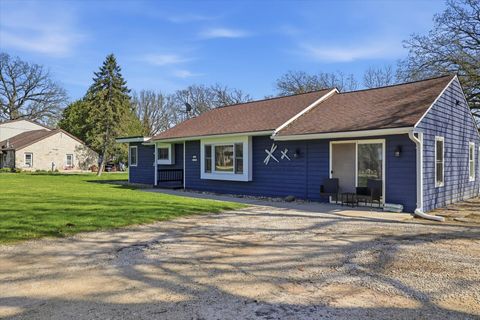 Photo of S107W19883 N Shore Dr, Muskego, WI 53150 (MLS # 1958862)
