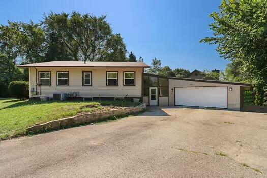 Pleasant Prairie, Wisconsin 53142, United States, 3 Bedrooms Bedrooms, ,2 BathroomsBathrooms,Residential,Active,189532