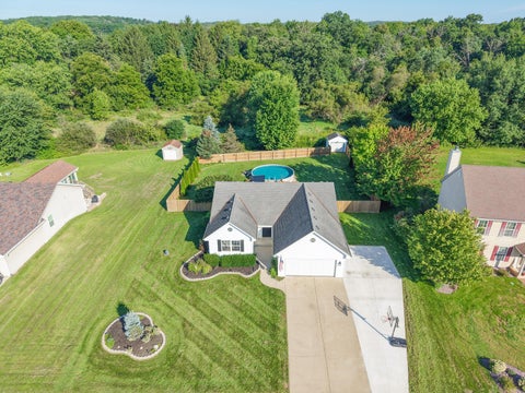 Photo of 29518 River View Pkwy, Rochester, WI 53105 (MLS # 1977640)
