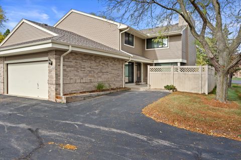 Photo of 14068 W Tiffany Pl, New Berlin, WI 53151 (MLS # 1940513)