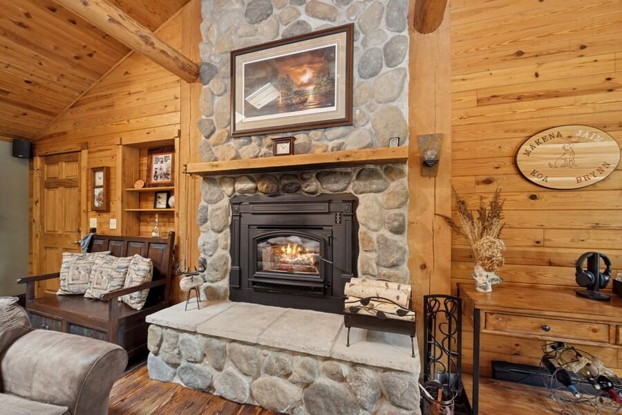 Linn, Wisconsin 53147, United States, 4 Bedrooms Bedrooms, ,2 BathroomsBathrooms,Residential,Active,146821