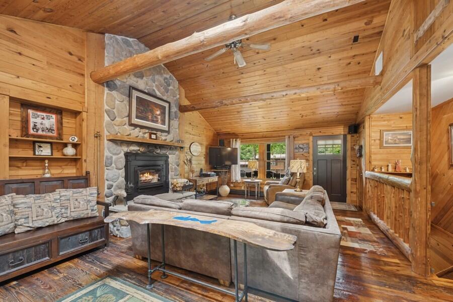 Linn, Wisconsin 53147, United States, 4 Bedrooms Bedrooms, ,2 BathroomsBathrooms,Residential,Active,146821