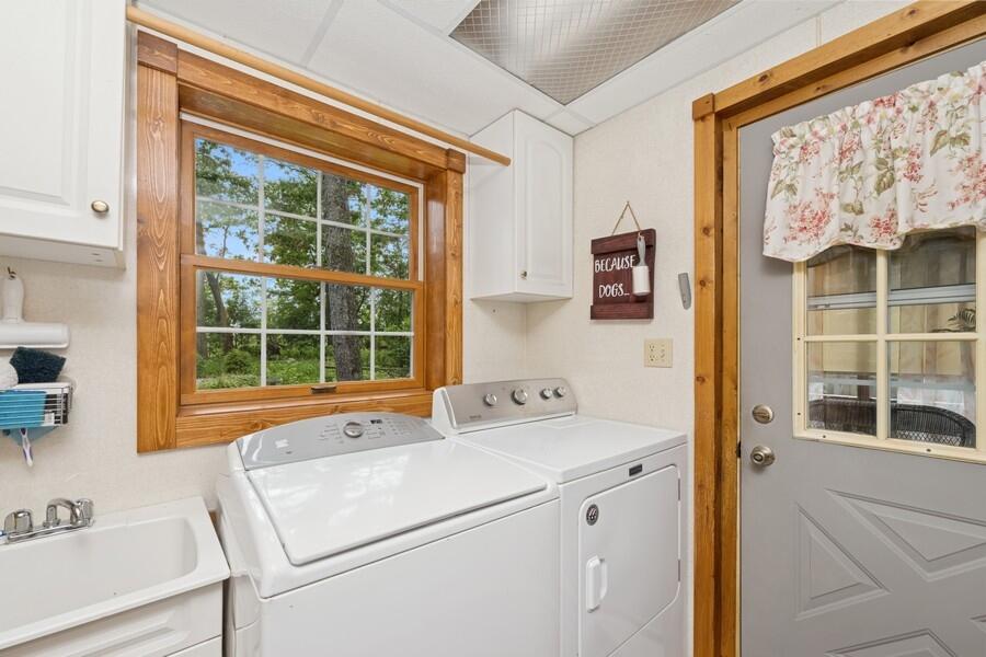 Linn, Wisconsin 53147, United States, 4 Bedrooms Bedrooms, ,2 BathroomsBathrooms,Residential,Active,146821