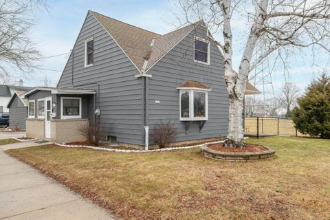 Photo of 4157 S 20th St, Milwaukee, WI 53221 (MLS # 1953755)