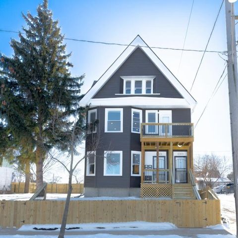 Photo of 3513 W Lloyd St, Milwaukee, WI 53208 (MLS # 1949146)