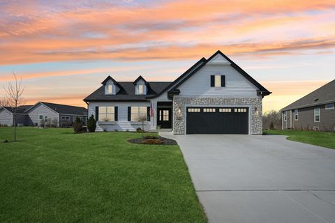 Photo of 9381 S Arbor Creek Dr, Oak Creek, WI 53154 (MLS # 1911272)